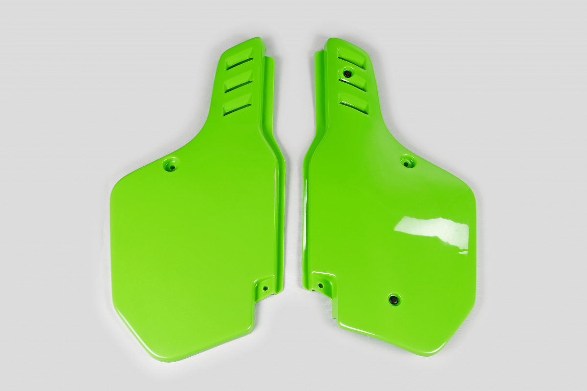 Side Panels green for Kawasaki KX 125 (1988-89) - KX 250 (1988-89) - KX 500 (1988-02) - KDX 200 (1990-94) - REPLICA PLASTICS ...