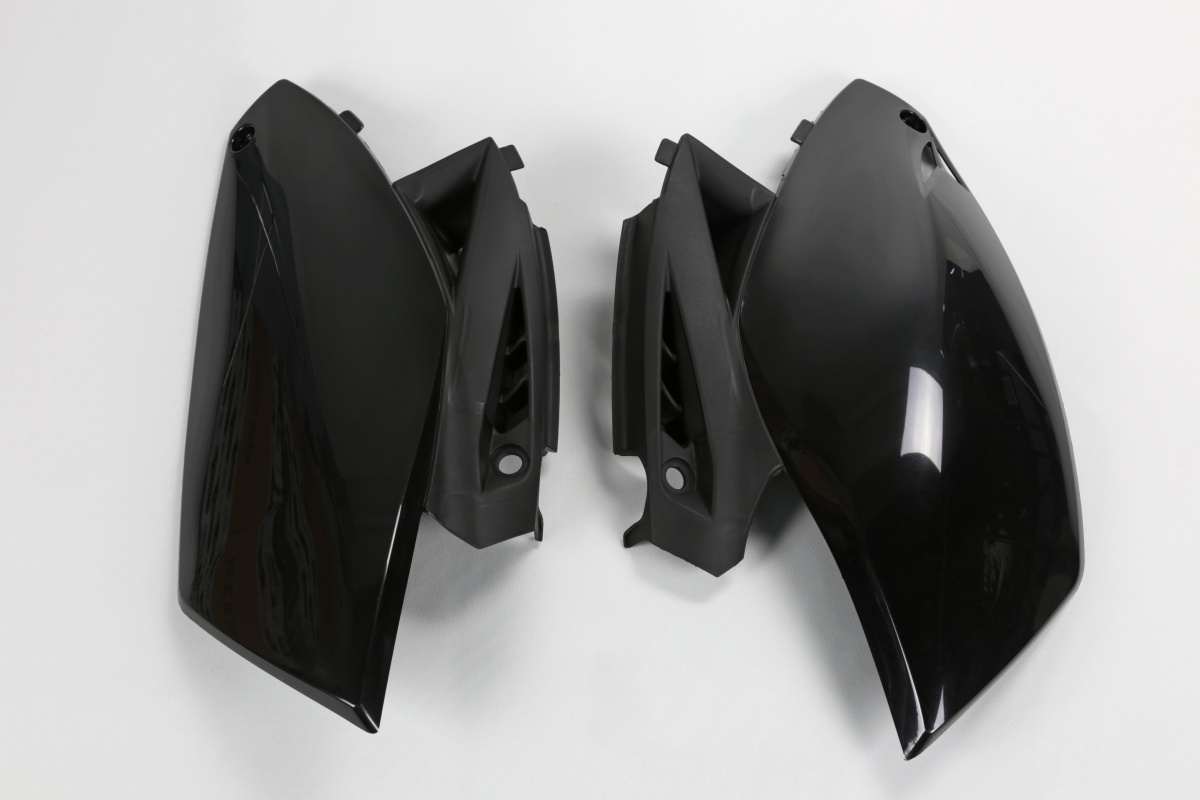 Side panels - black - Yamaha - REPLICA PLASTICS - YA04812-001 - UFO Plast