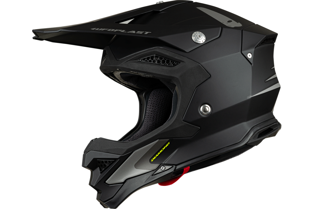 Motocross helmet Diamond black - ADULT - He053 - UFO Plast