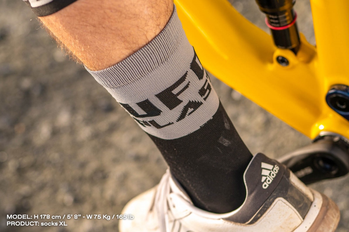 Mountain bike Socks black and gray - Socks - SO15001-K - Ufo Plast